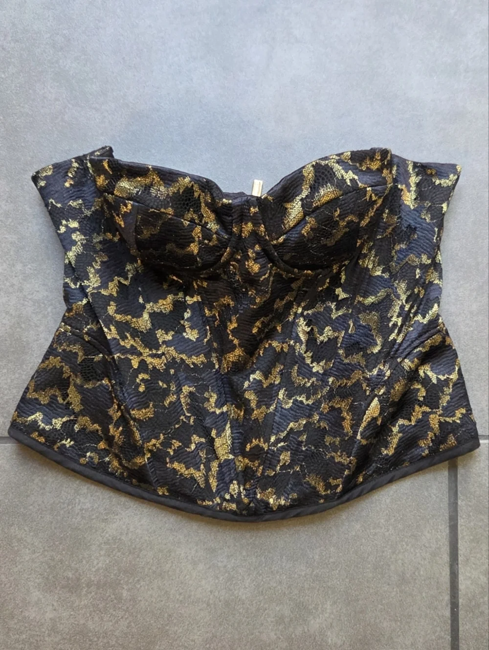 House Of Cb Margaretta Corset Top - Picture 2 of 10